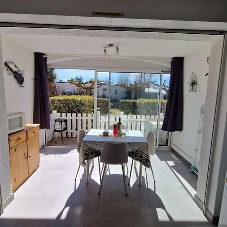 Apartment Climatise 4 Pers, Proche Avec Terrasse Et Parking Prive - Fr-1-387-90